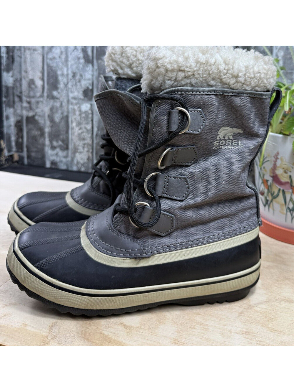 Sorel Winter Carnival Waterproof Lace-Up Faux Fur Trim Snow Boots Gray 7